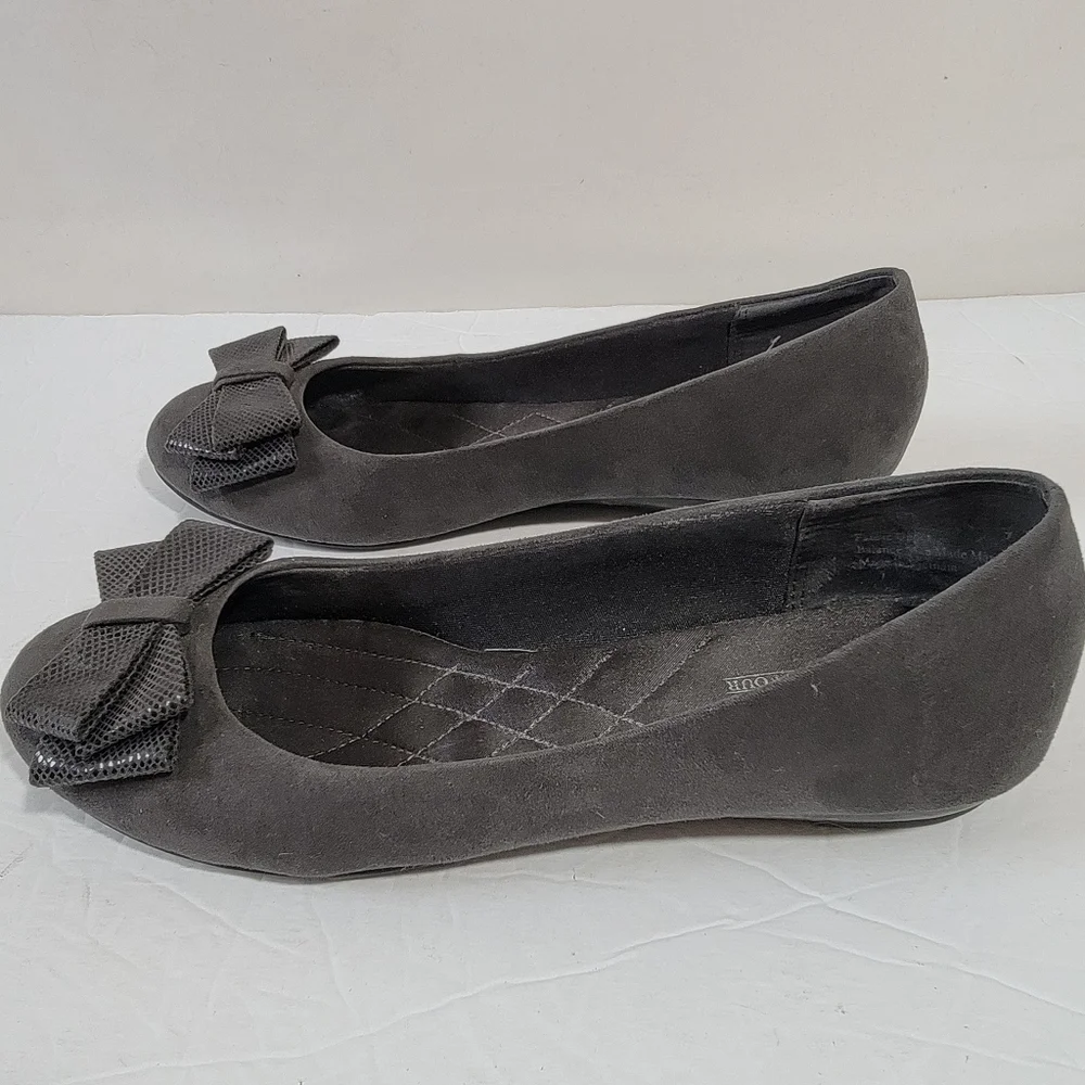 Coach & Four Gray Ballet Flat With Bow Womens Sz 7 Casual Comfort Old Money